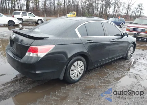 2010 Honda Accord 2.4 Lx z USA, uszkodzony, nr VIN 1HGCP2F32AA164238